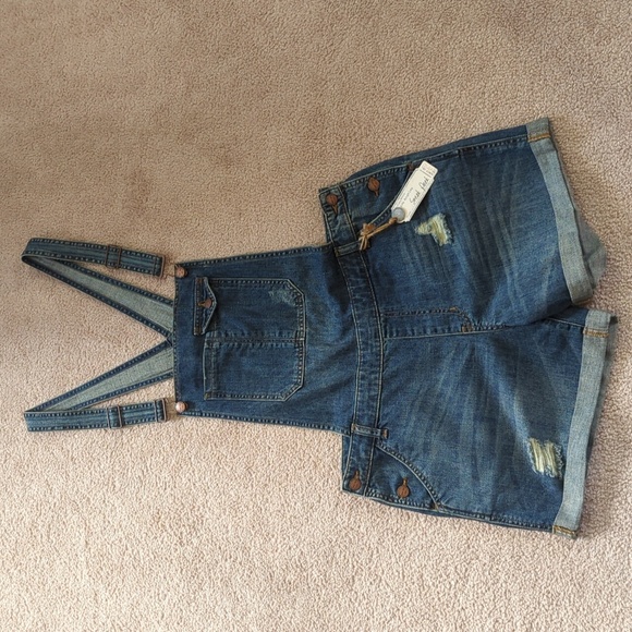 Sneak Peek Pants - Adorable denim shortall